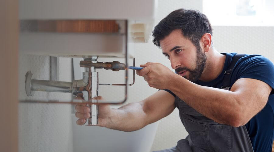 Professional water heater installation services in Arenzville, IL